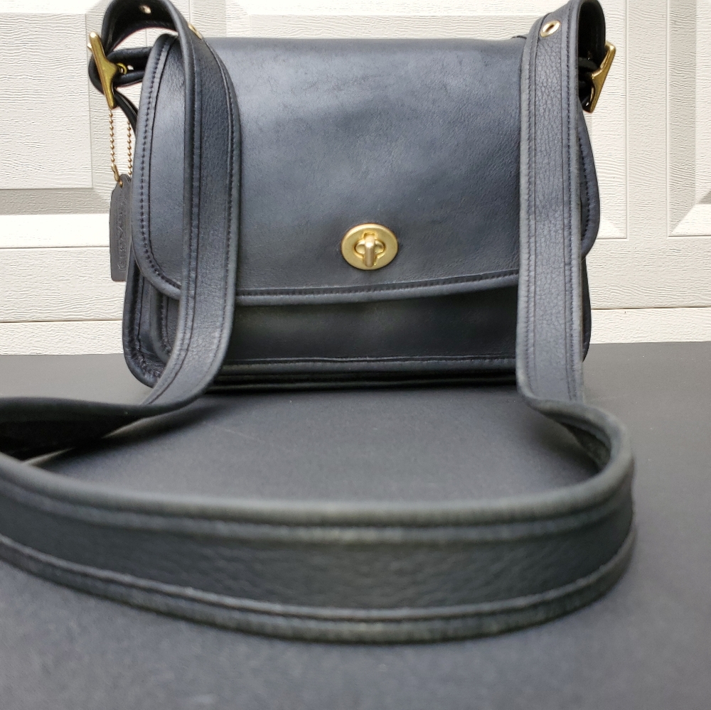 Black Vintage Coach Rambler 9061